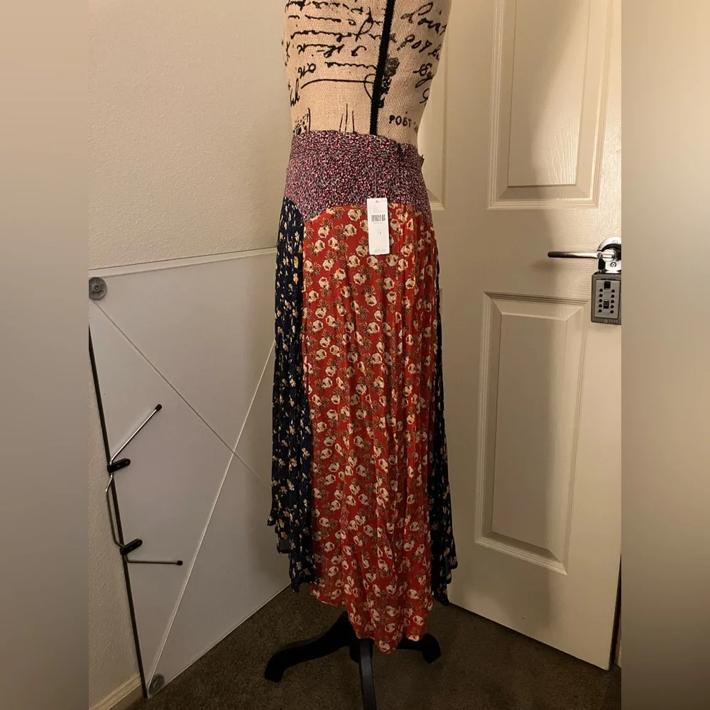 Anthropologie meadow rue Multicolor ditsy Floral flowy mixed print Midi Skirt 12 - Picture 4 of 7